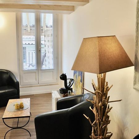 Les Chambres Tropeziennes Санари-сюр-Мер Экстерьер фото